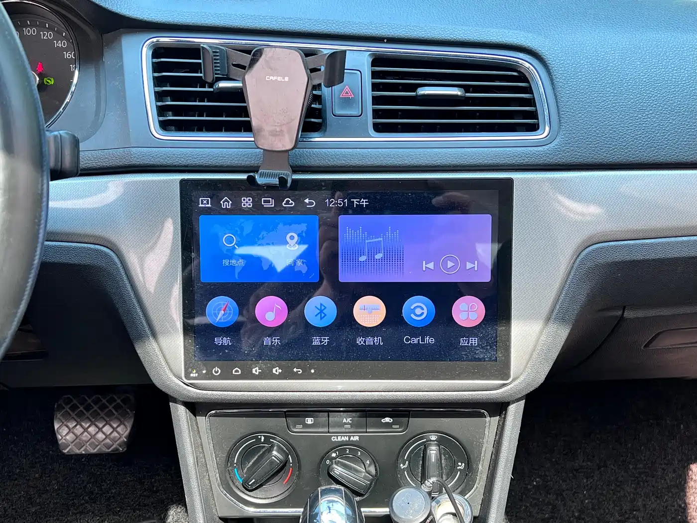 Volkswagen Lavida 2017 1.6L Automatic Comfort Edition фото 11
