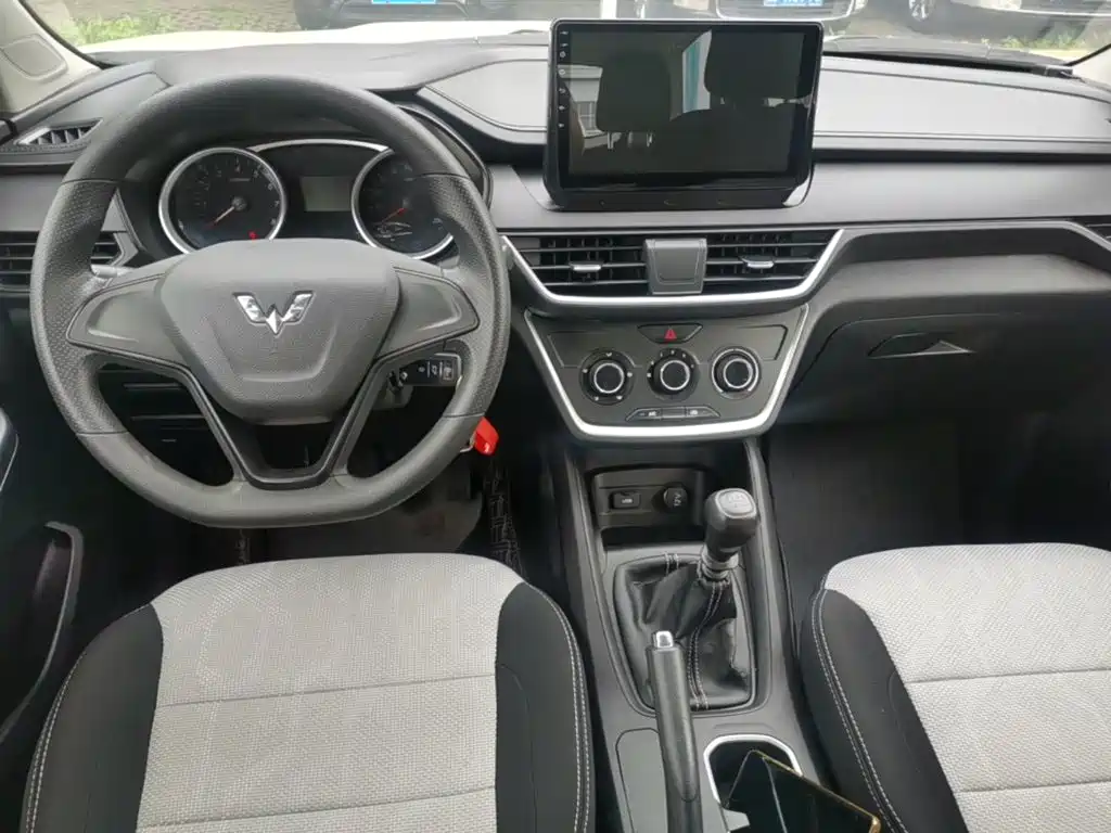 Wuling Motors Wuling Hongguang S3 2021 2019 1.5L Manual Standard Model China VI