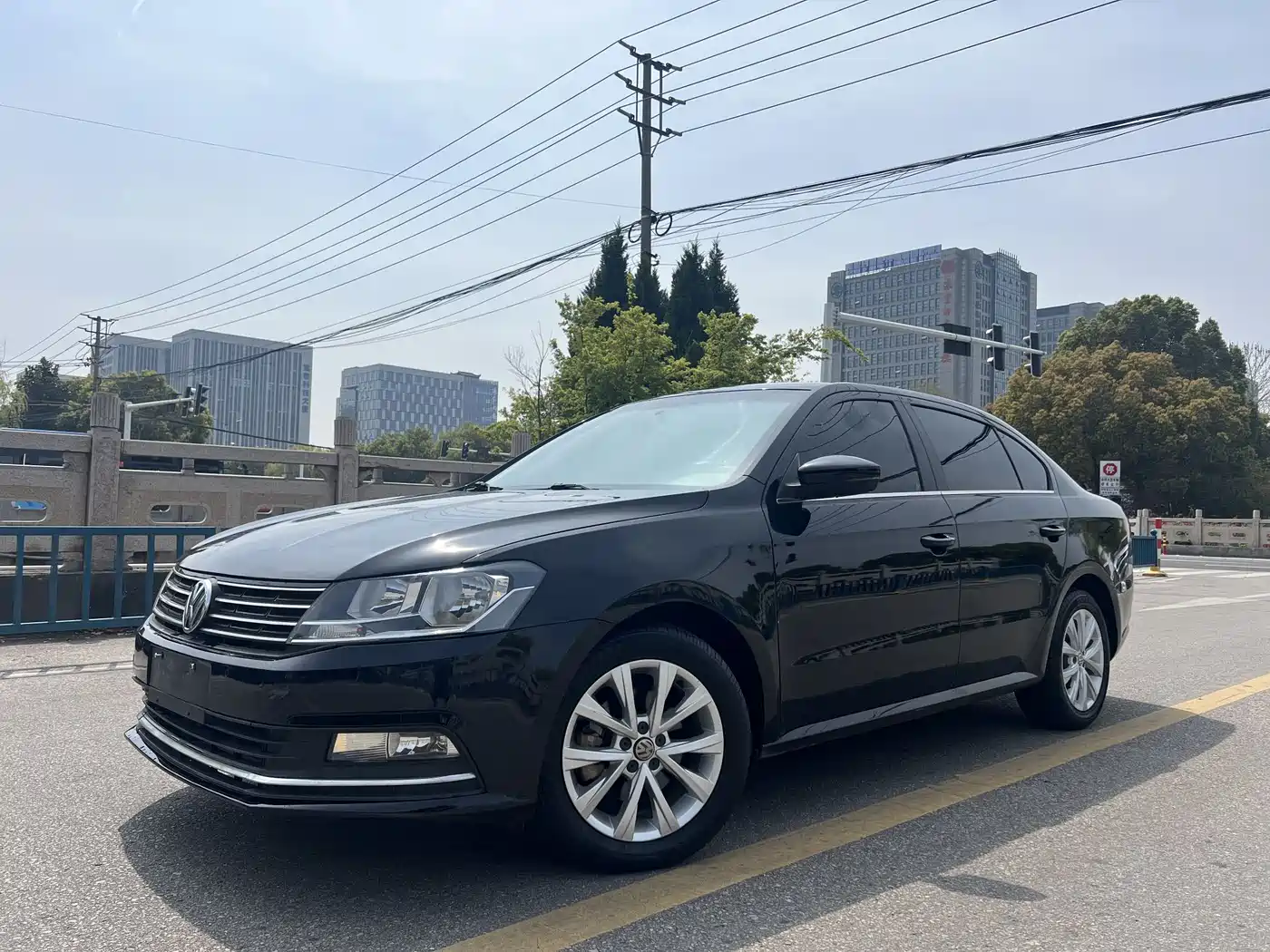 Volkswagen Lavida 2015 1.6L Automatic Comfort Edition