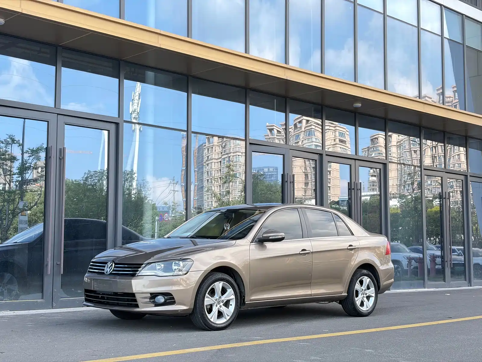 Фото 1 - Volkswagen Bora