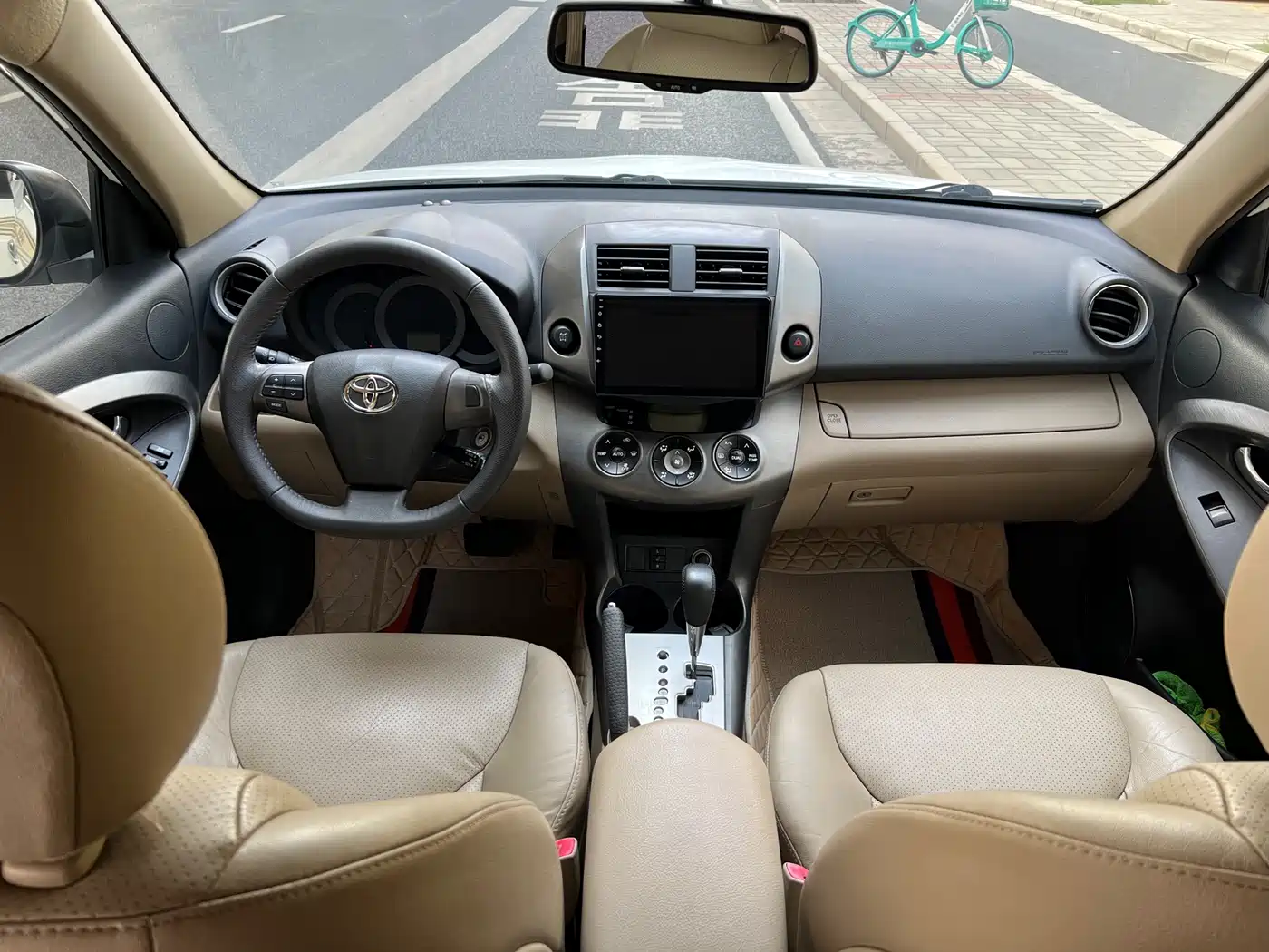 Toyota RAV4 Rongfang 2012 Styling Edition 2.4L Automatic 4WD Luxury фото 15