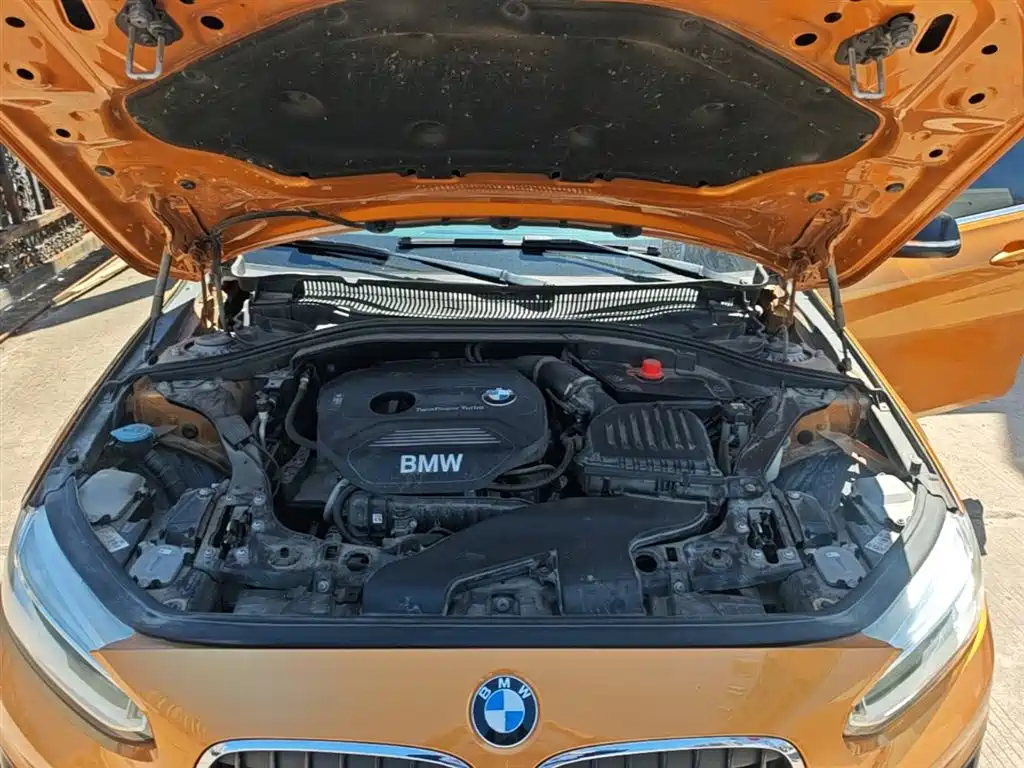 BMW 1 Series 2017 118i Sport фото 20