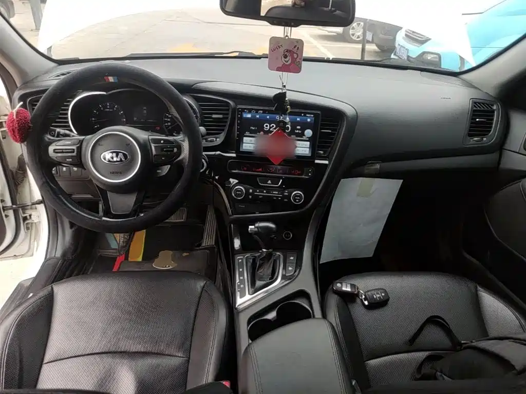 Kia K5 2015 2.0L Automatic LUX фото 10