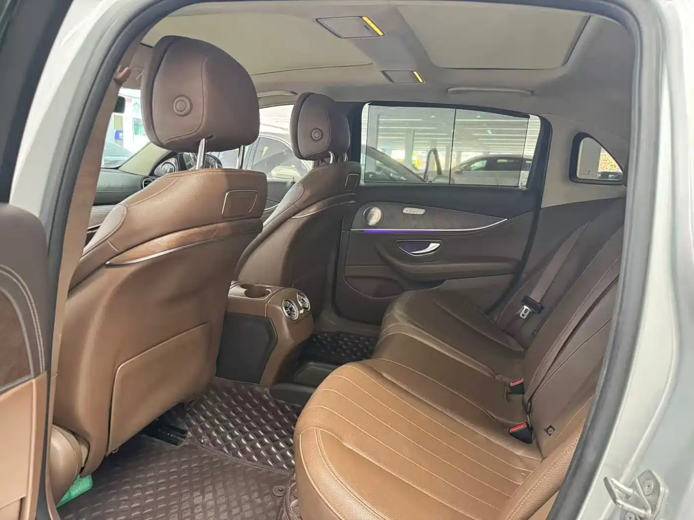 Mercedes-Benz E-Class 2017 E 300 L Luxury фото 5