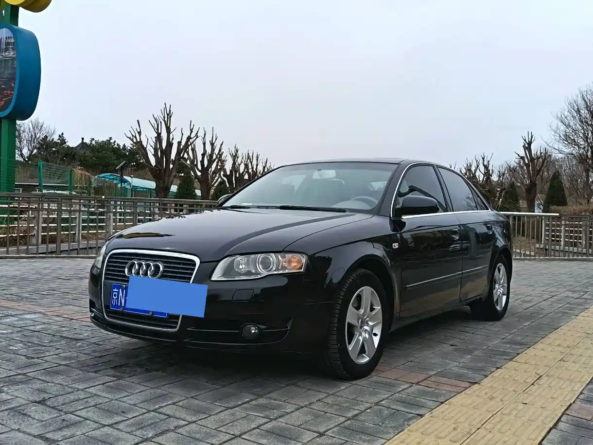 Audi A4 2008 Model 1.8T Automatic Comfort фото 3