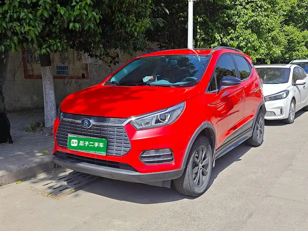 BYD Yuan New Energy 2019 EV360 Smart Connect Premium Edition фото 2