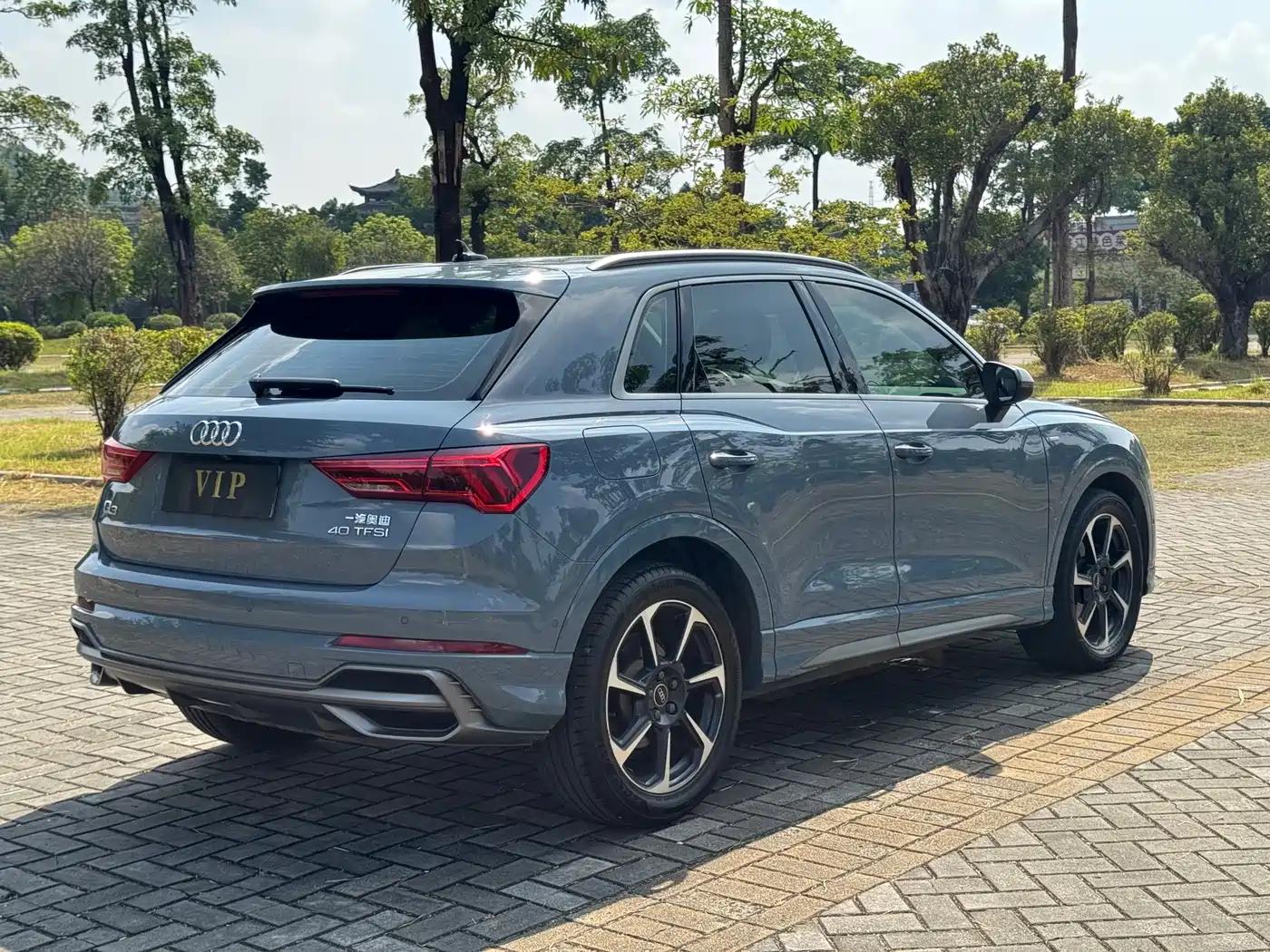Фото 18 - Audi Q3