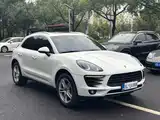 Photo 3 - Porsche Macan