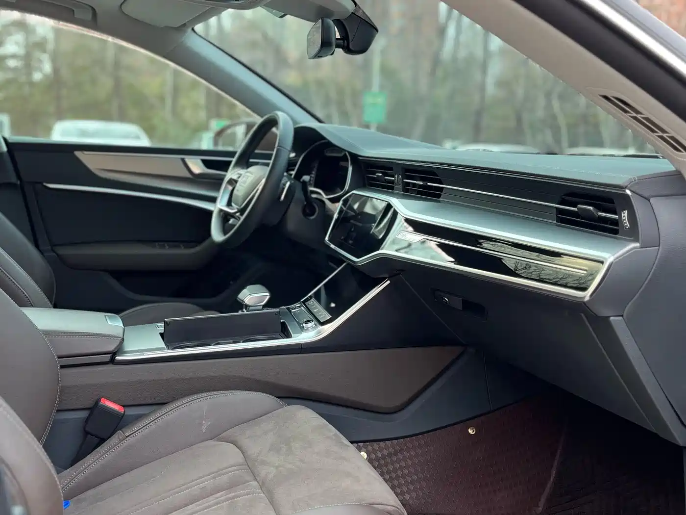 Audi A7L 2024 45TFSI S-line Dream Edition Crystal Package фото 12