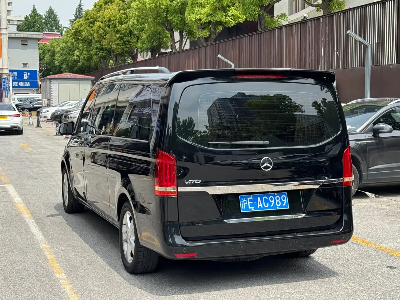 Mercedes-Benz Vito 2018 2.0T Business Edition China VI фото 3