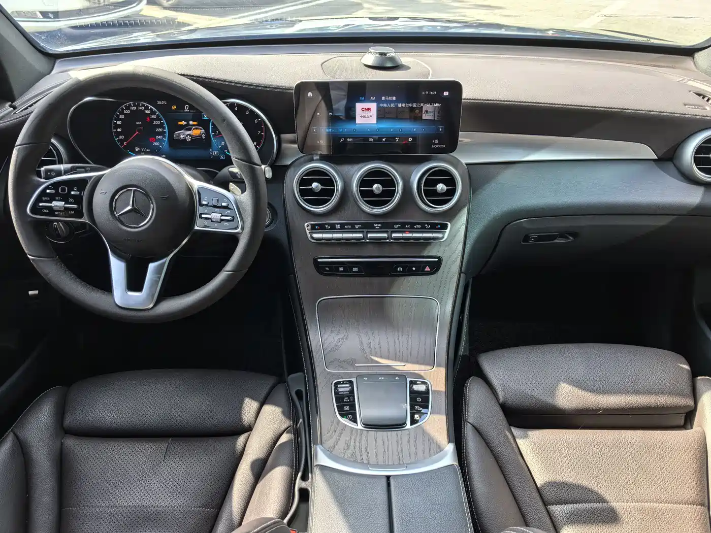 Mercedes-Benz GLC 2021 GLC 260 L 4MATIC Luxury фото 11
