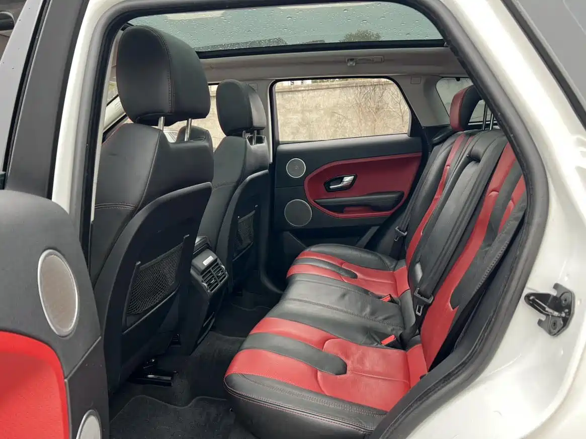 Land Rover Range Rover Evoque (Import) 2014 2014 2.0T 5-door Brilliance Sport