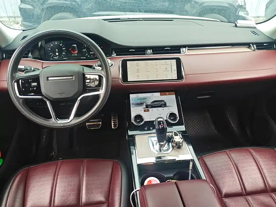 Land Rover Range Rover Evoque 2021 Range Rover Evoque L 249PS R-Dynamic SE Luxury Edition фото 12