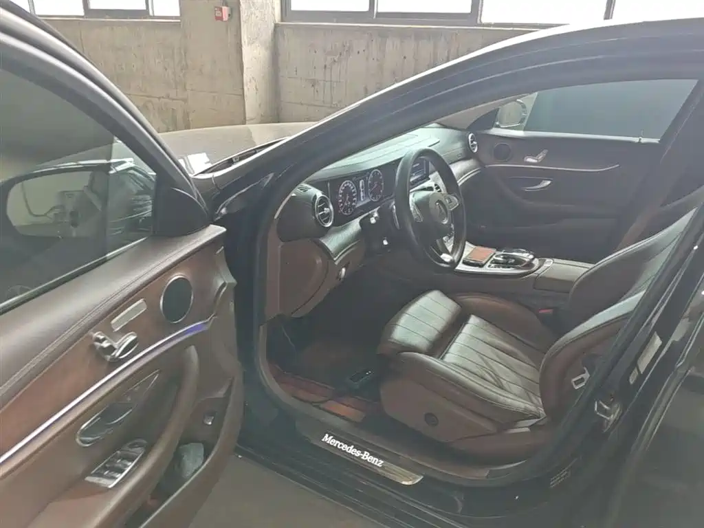 Mercedes-Benz E-Class 2018 Facelift E 200 L фото 16
