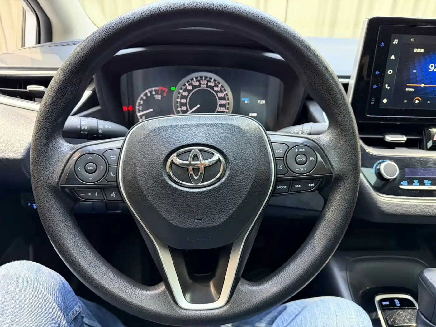 Toyota Corolla 2021 TNGA 1.5L CVT Elite Edition фото 7