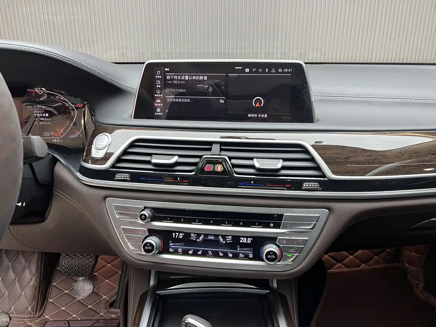 BMW 7 Series 2019 740Li Premium Luxury Package фото 4