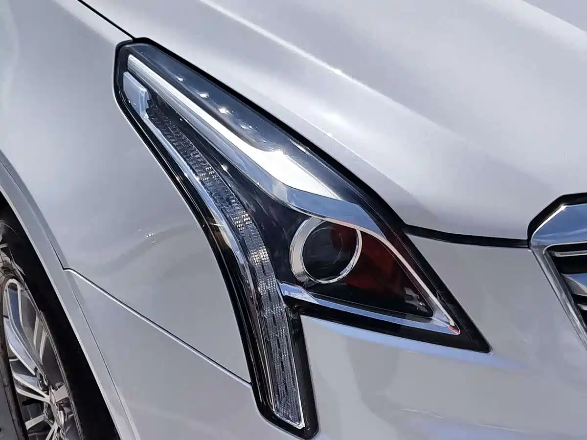 Cadillac XT5 2016 25T Luxury Model фото 5