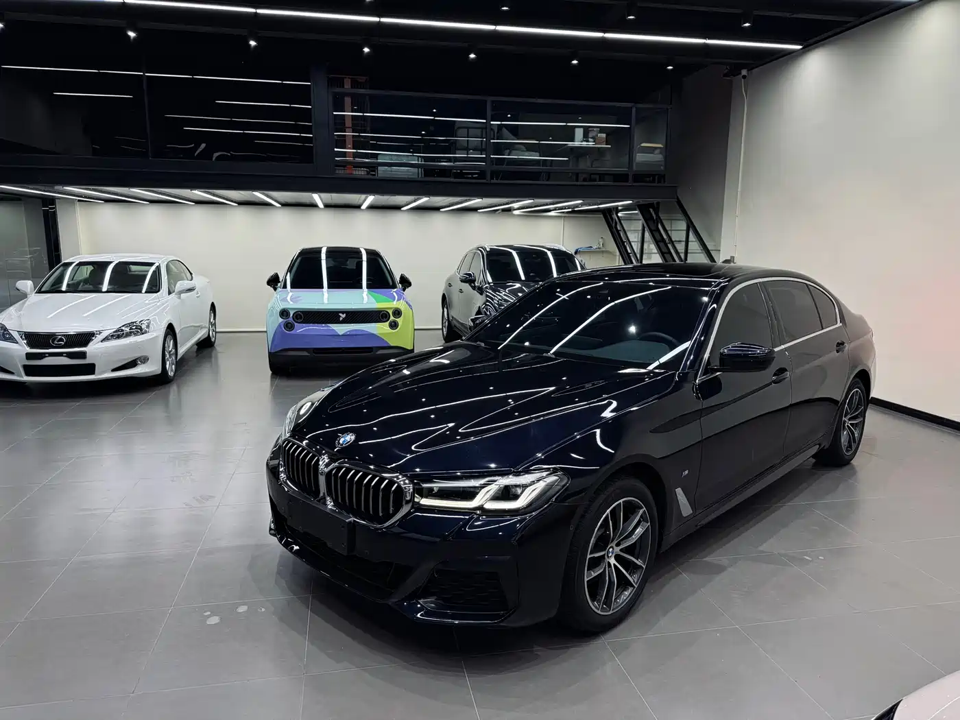 BMW 5-SERIES