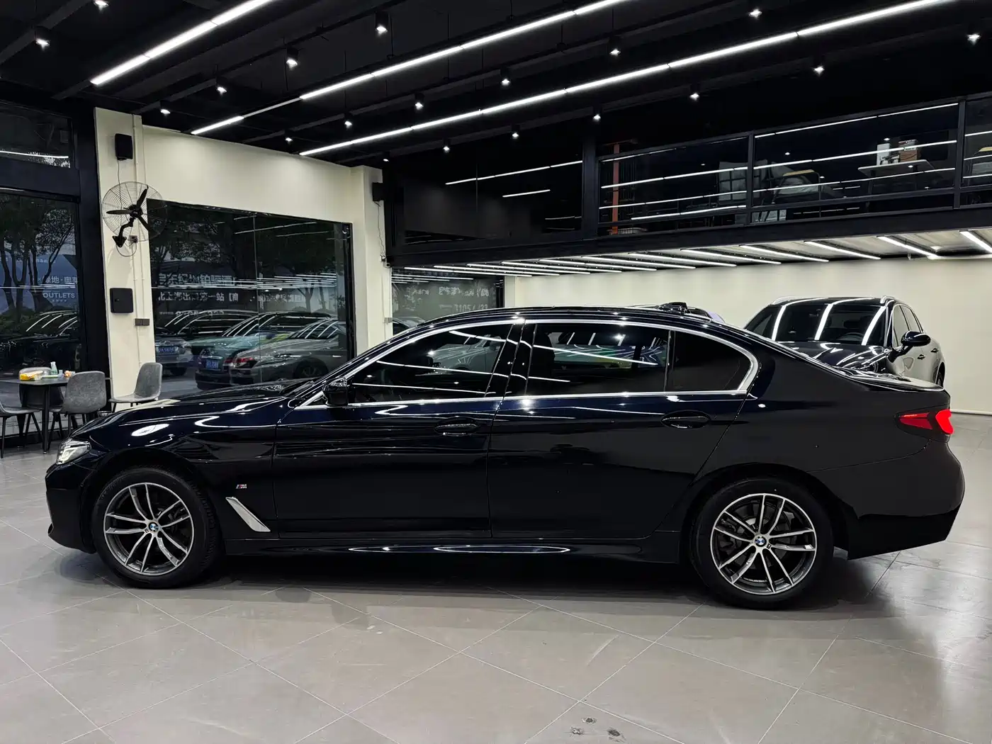 BMW 5-SERIES