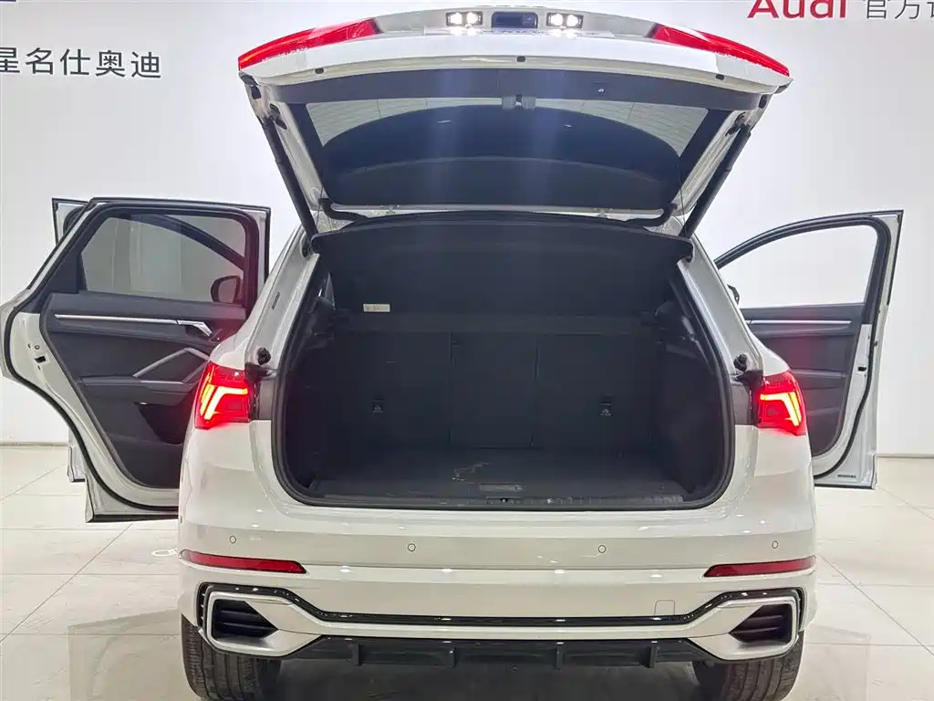 Audi Q3 2024 35 TFSI Progressive Sport фото 6
