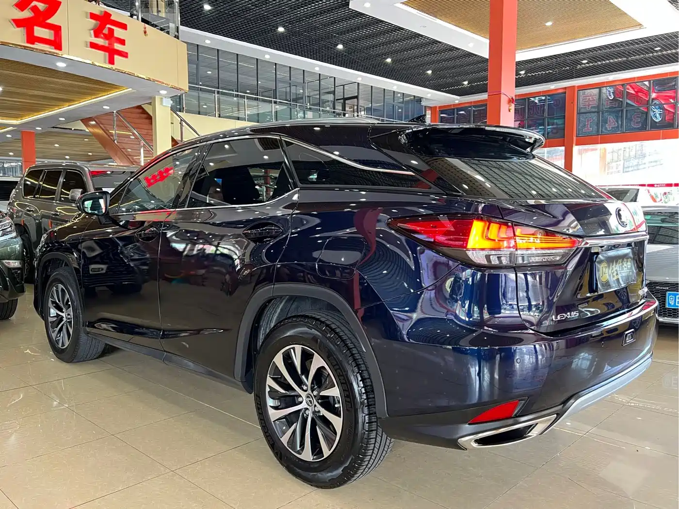 Lexus RX 2020 Facelift 300 2WD Elite Edition фото 6