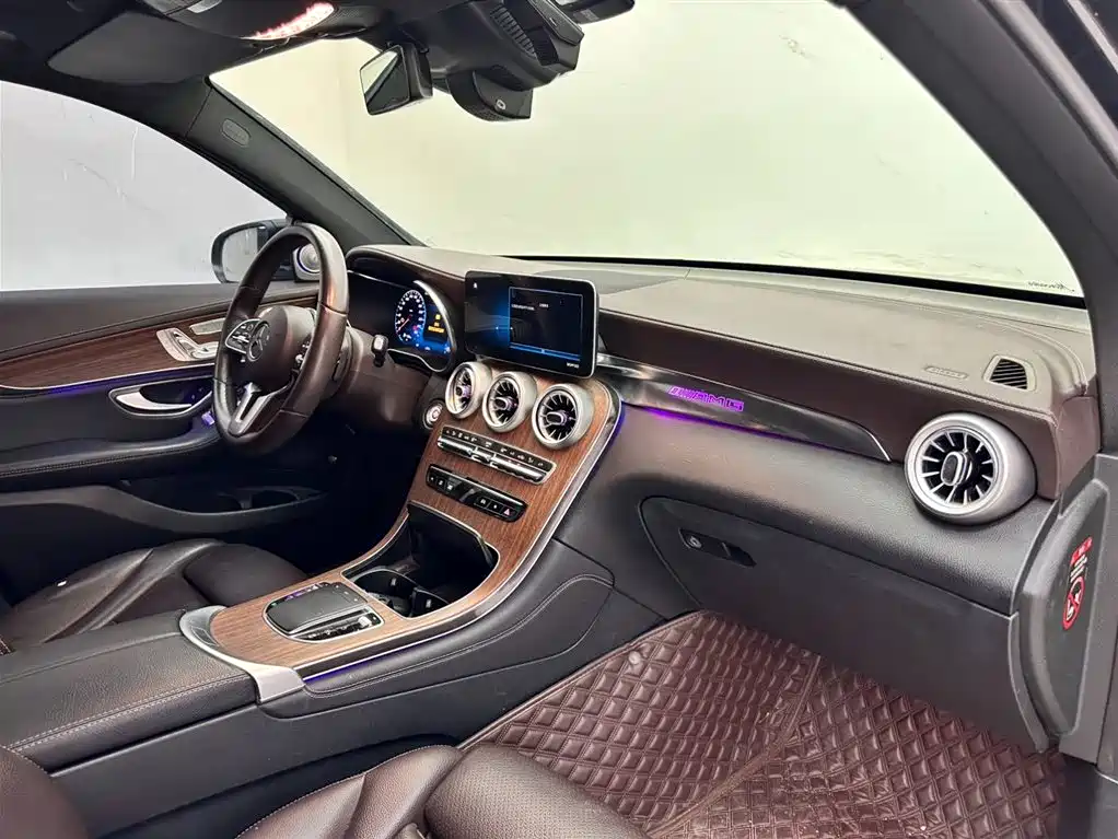 Mercedes-Benz GLC 2020 GLC 300 L 4MATIC Luxury фото 11