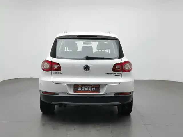 Volkswagen Tiguan 2010 1.8TSI Automatic 4WD Elite — фото 4