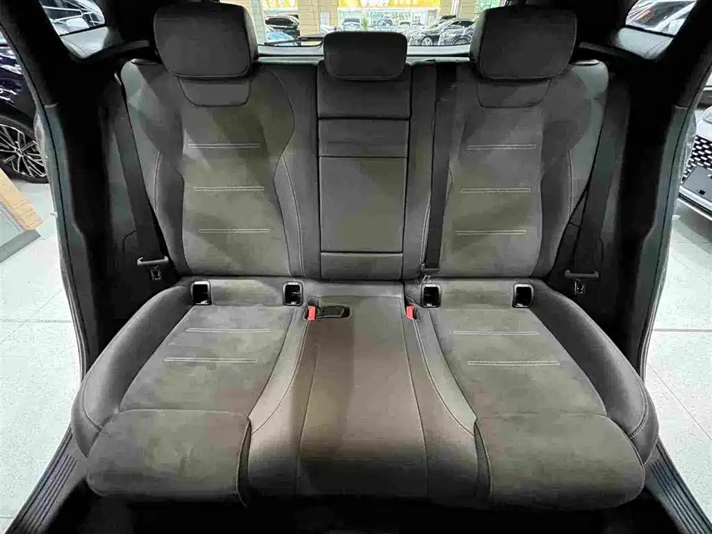Mercedes-Benz EQA 2022 2022 EQA 300 4MATIC Launch Special Edition