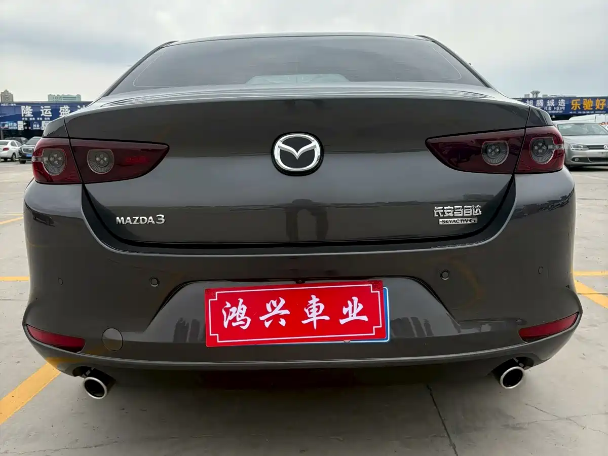 2025 Mazda Mazda3 Axela