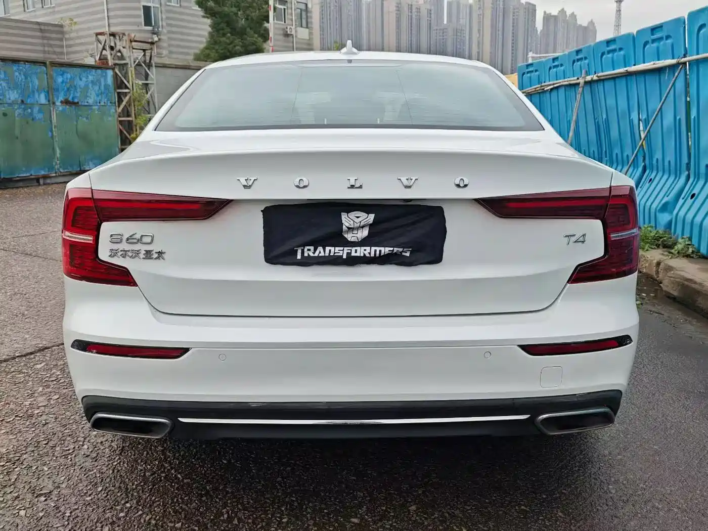 VOLVO S60