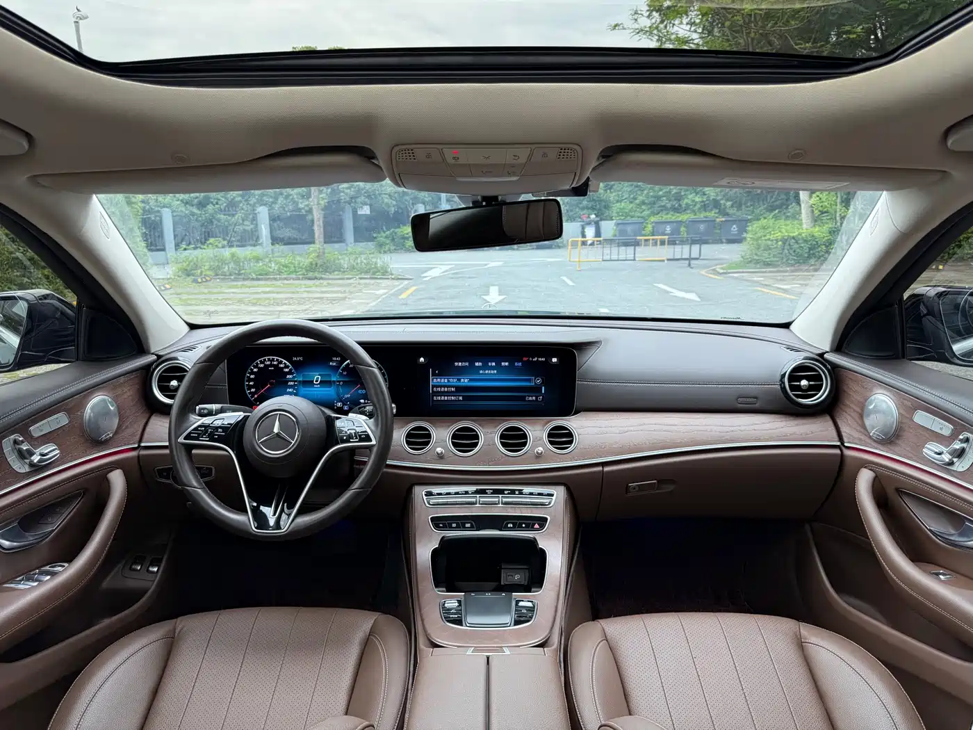 Mercedes-Benz E-Class New Energy 2022 Facelift III E 350 e L Plug-in Hybrid Sports Sedan фото 5
