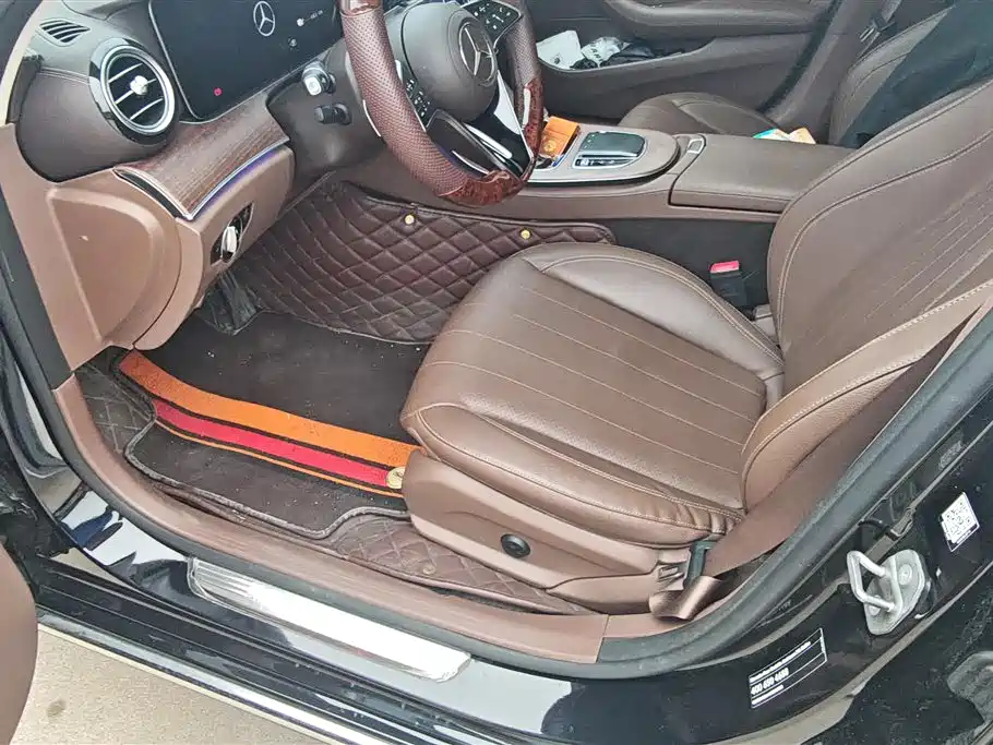 Mercedes-Benz E-Class New Energy 2023 E 350 e L Plug-in Hybrid Sedan фото 9