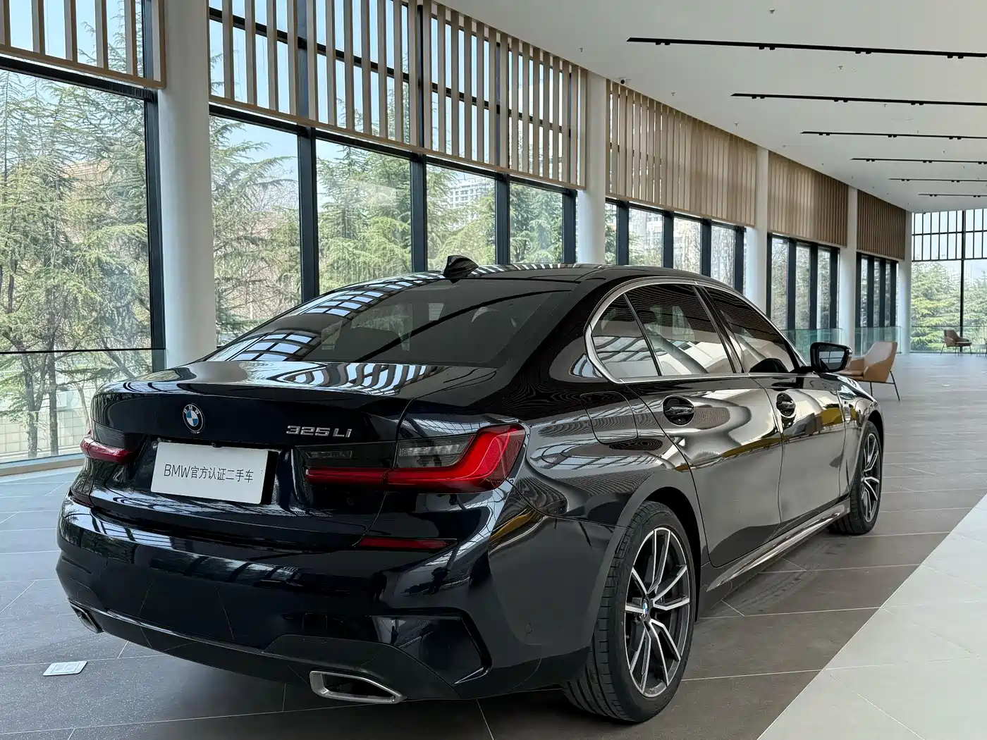 BMW 3-SERIES