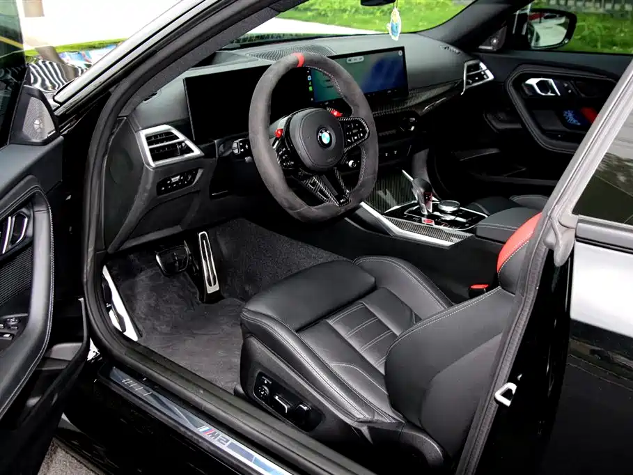 BMW M2 2024 M2 фото 6