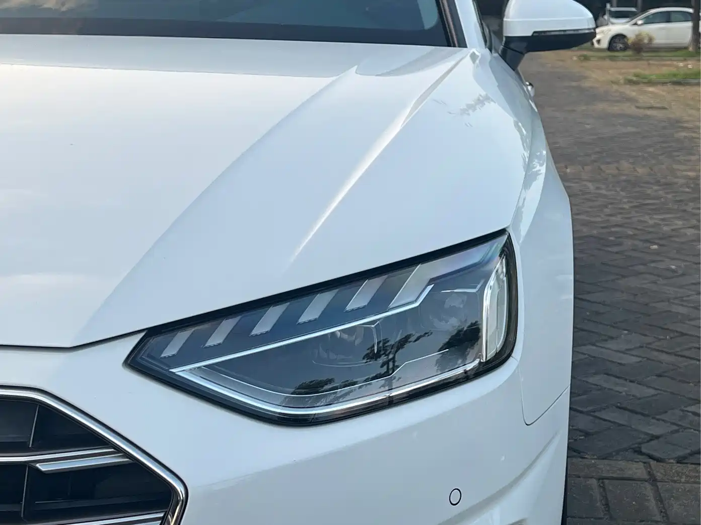 Фото 6 - Audi A4L