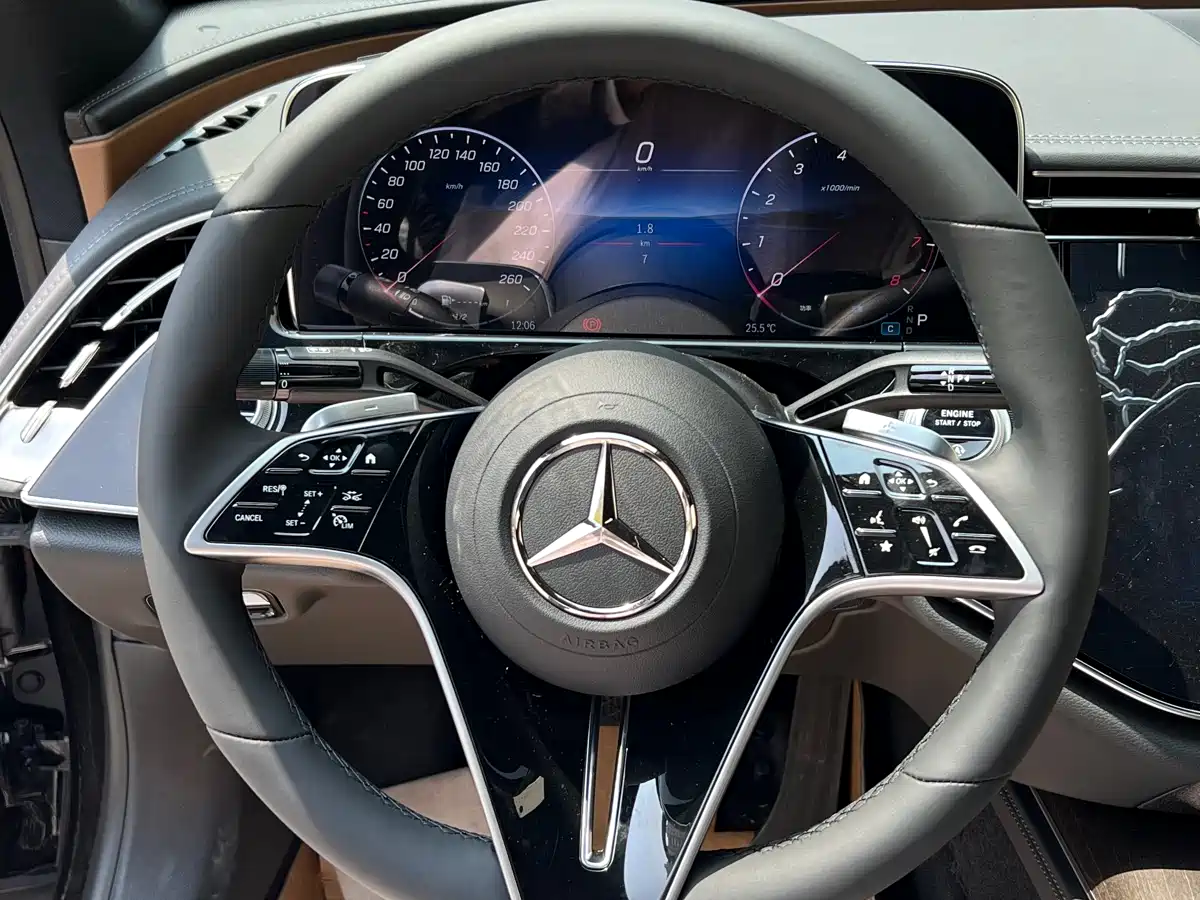 MERCEDES-BENZ E-CLASS
