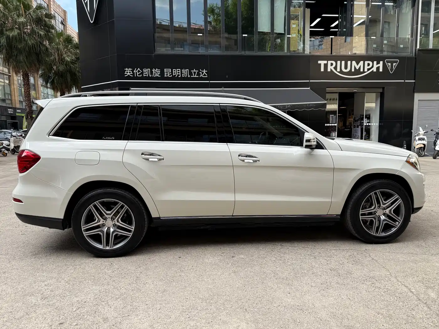 Mercedes-Benz GL-Class 2014 GL 350 CDI 4MATIC фото 6