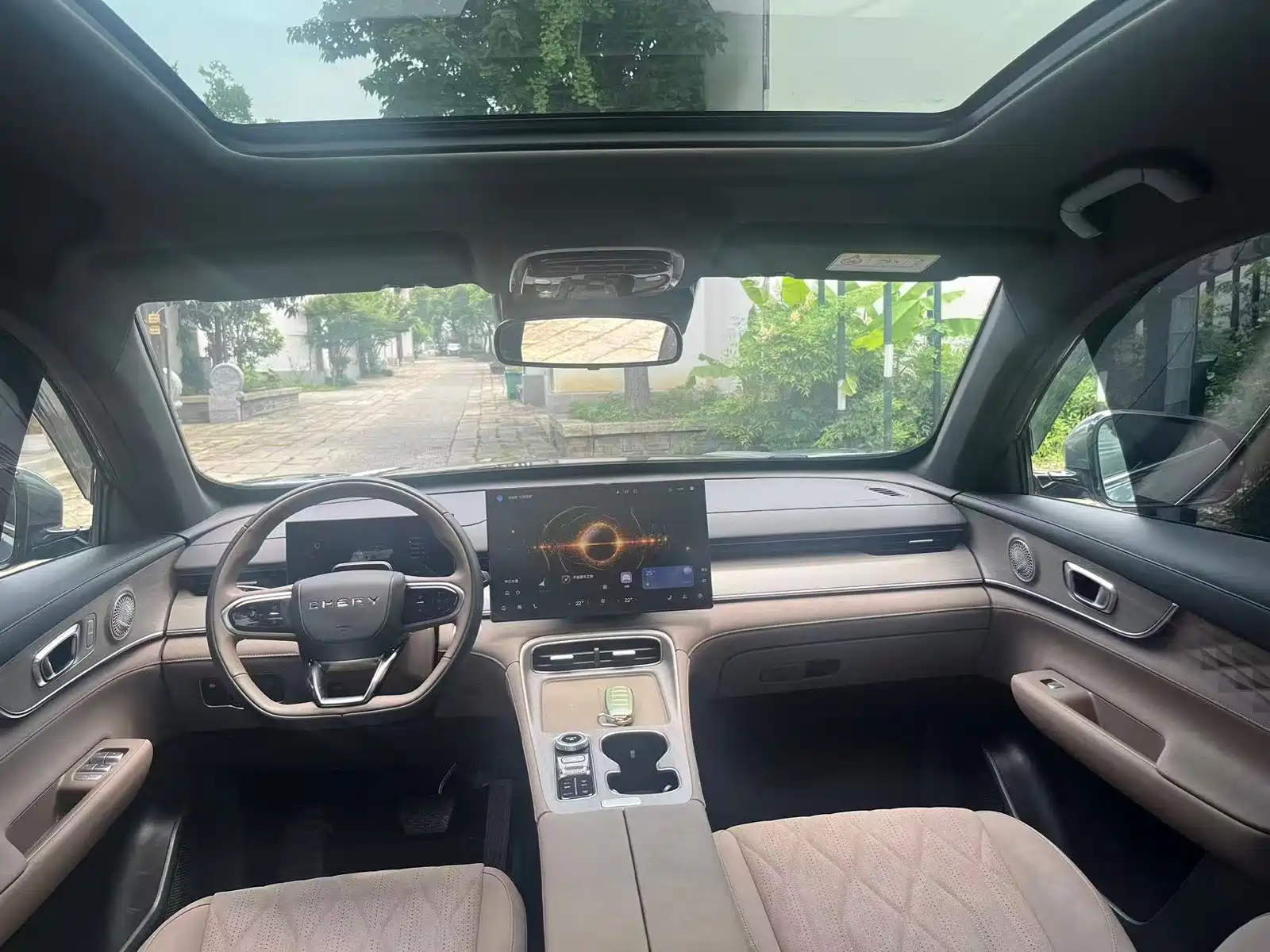 Фото 21 - Chery Tiggo 8 PLUS