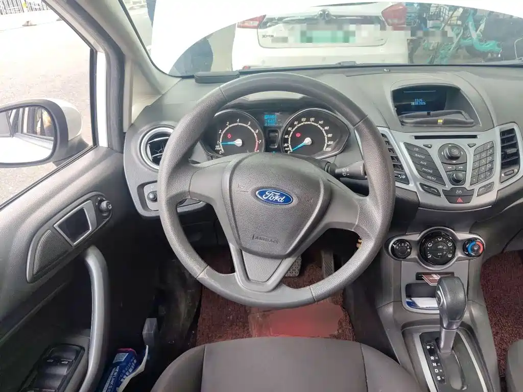 Ford Fiesta 2015 2013 Hatchback 1.5L Automatic Fashion