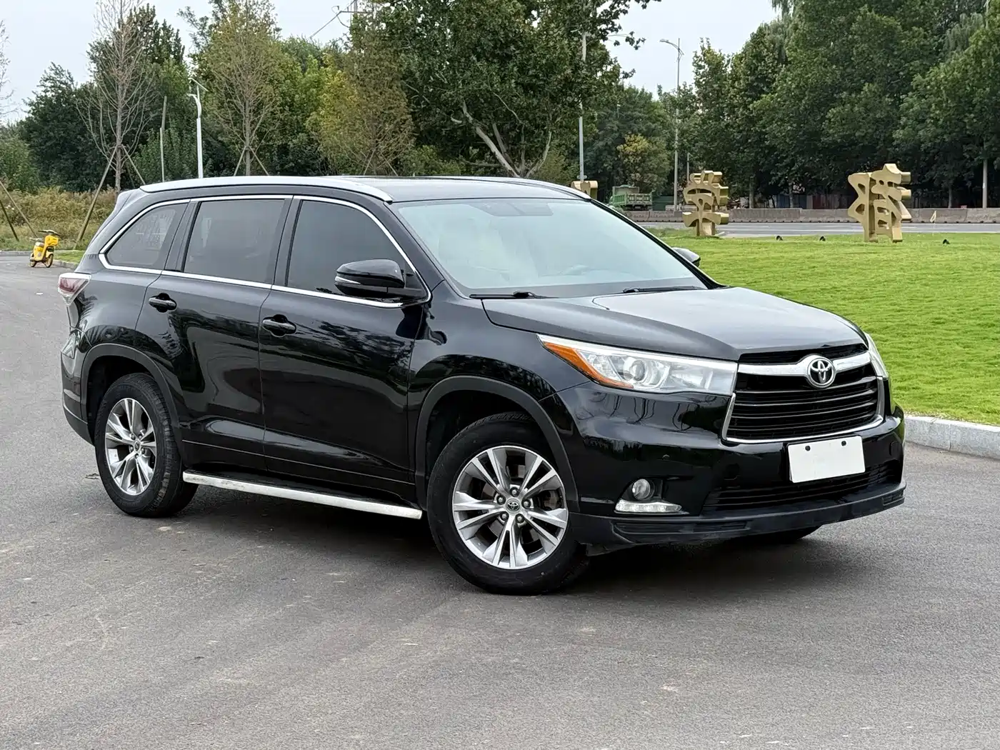 Фото 2 - Toyota Highlander