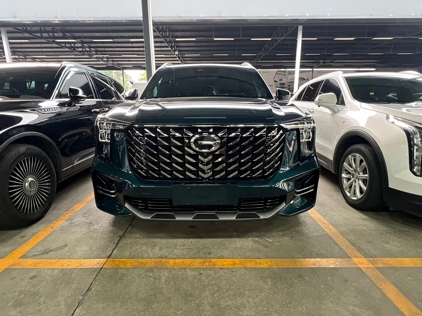 GAC Trumpchi Trumpchi GS8 2022 Pilot Series 2.0TGDI 4WD Luxury Smart Connect Edition (7-Seater) фото 2