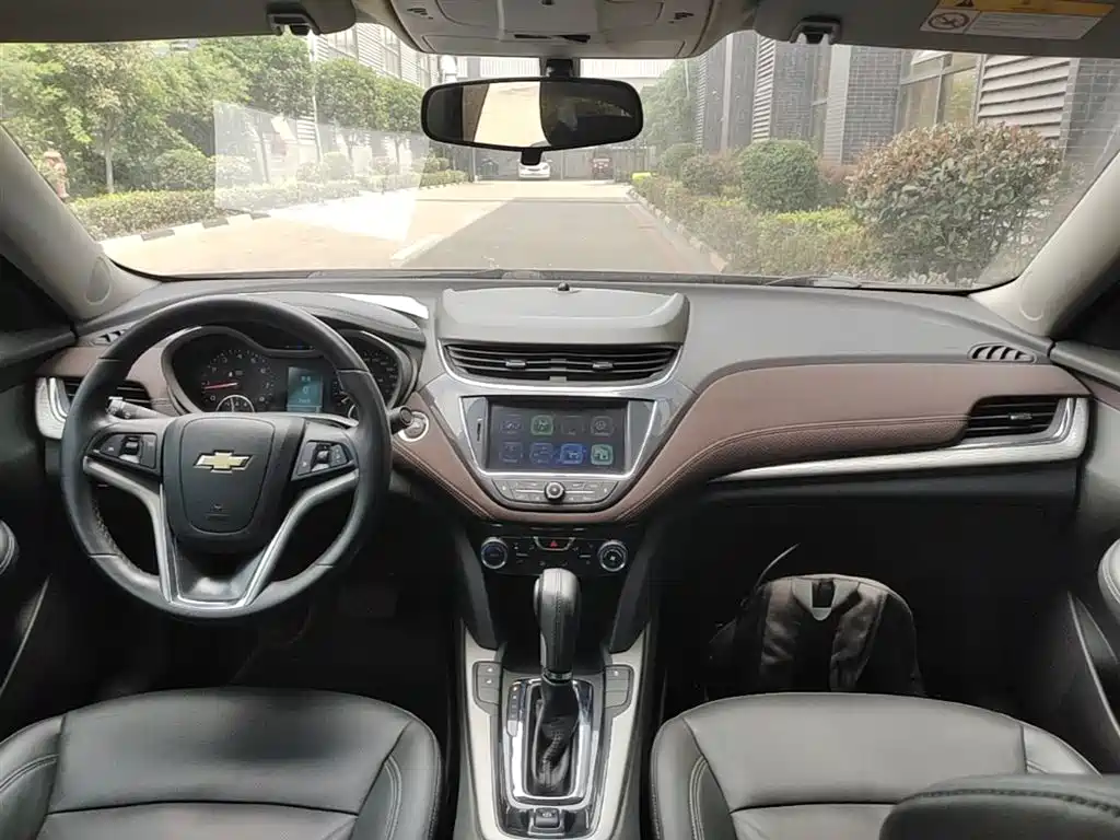 Chevrolet Malibu 2016 2.0L Automatic Luxury фото 10