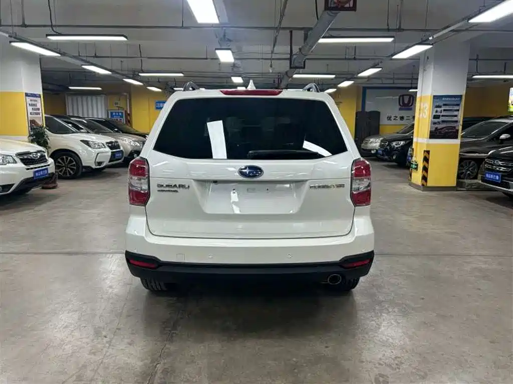 Subaru Forester 2013 2.5i Automatic Luxury Edition фото 7