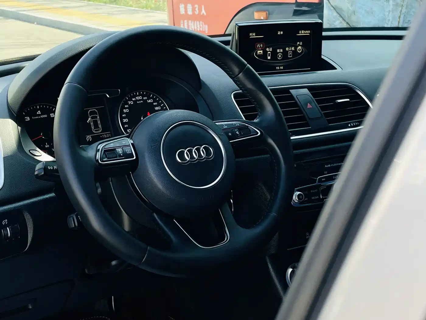 Audi Q3 2013 35 TFSI Comfort фото 9