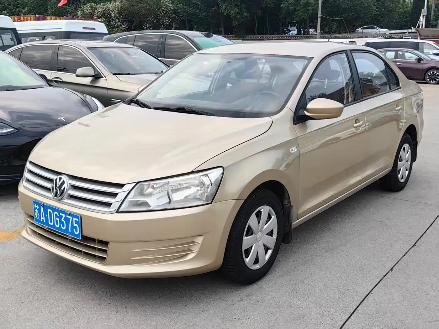 Volkswagen Santana 2013 1.6L Manual Trend Edition