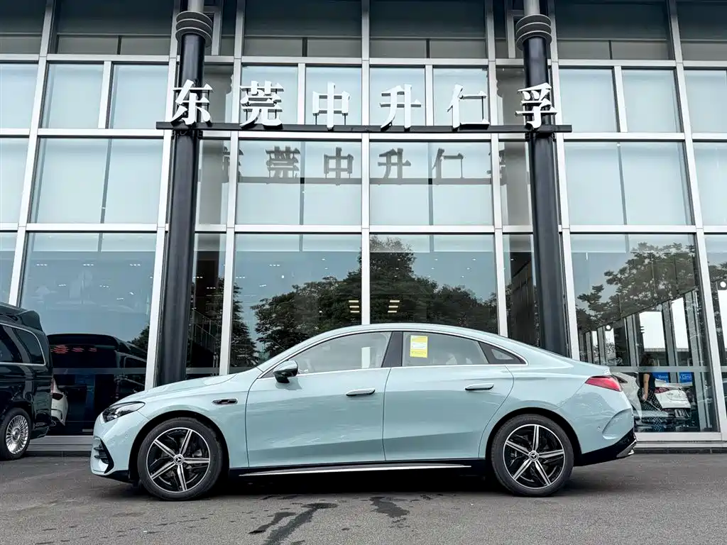 Mercedes-Benz CLA New Energy 2025 300L Fashion фото 2