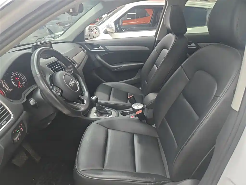 Audi Q3 2015 30 TFSI Progressive фото 15