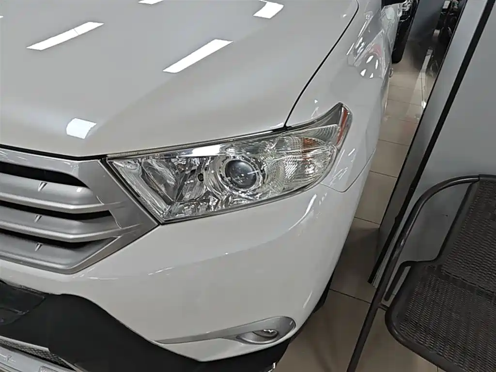 Toyota Highlander 2012 2.7L 2WD 5-seater Elite Edition фото 24