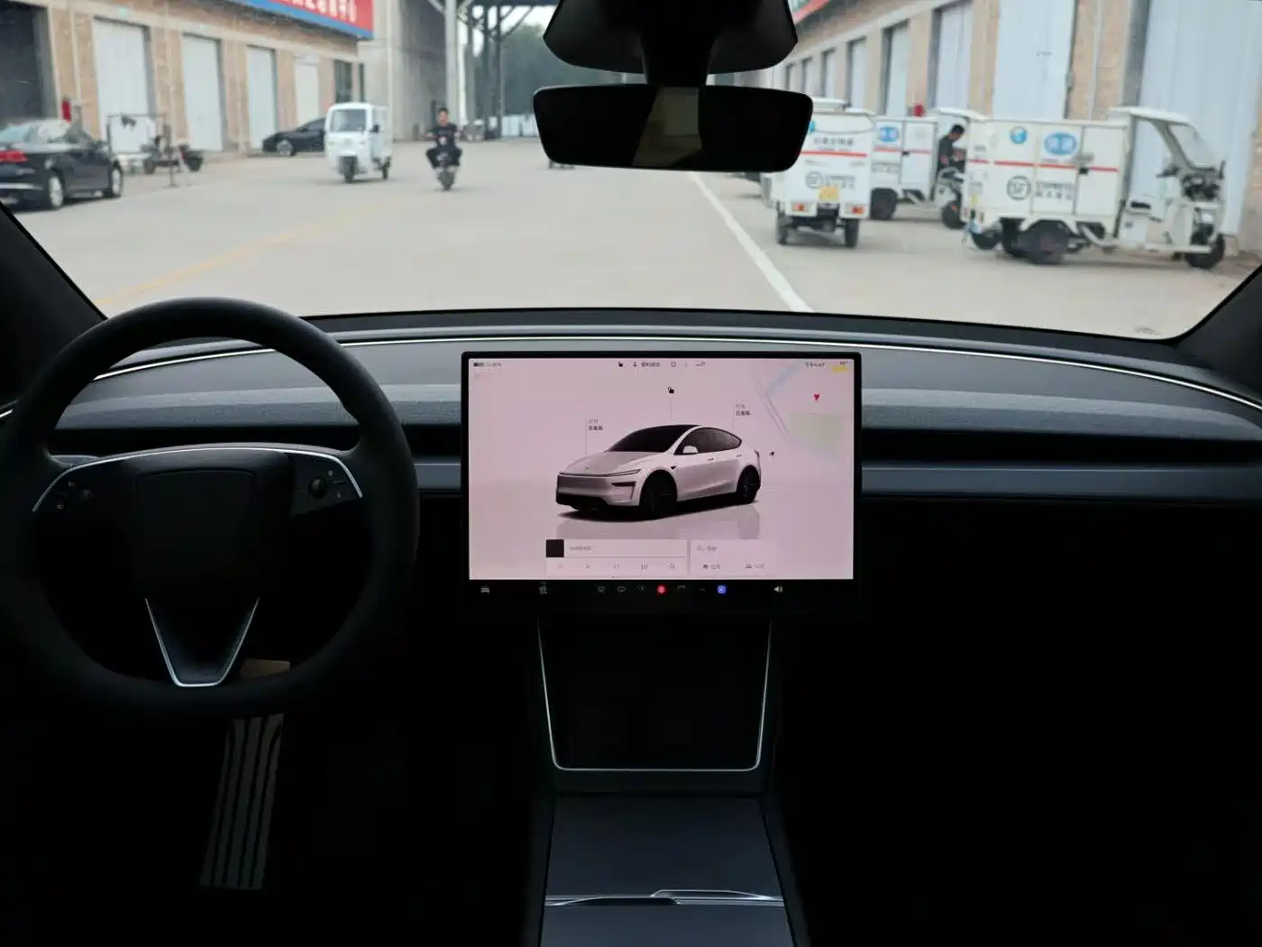 Tesla Model Y 2026 2025 Model Rear-Wheel Drive Launch Edition