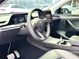 Photo 5 - Tesla Model Y